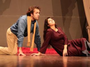 مسرحية “ناس مشرية “ تستقطب جمهور تيزي وزو