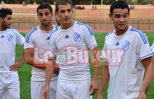 MOC : Alvez tient son groupe