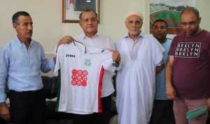 بوزيدي يمضي لمدة عام للإشراف على العارضة الفنية لسريع غليزان