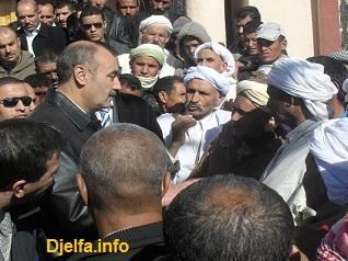 في زيارة مفاجئة لبلدية 