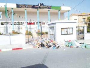 L'APW réclame la force publique                                    Décharge publique de Seddouk (Béjaïa)