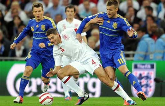 Les gros bras avancent à petits pas