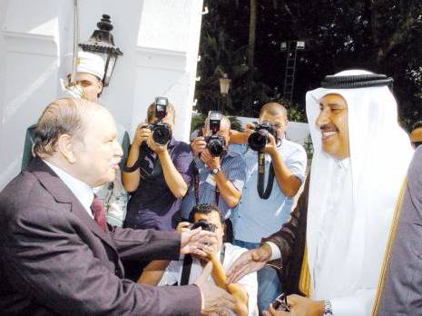 Doha et Alger discutent du dossier syrien                                    Visite en Algérie du premier ministre et ministre des affaires étrangères du Qatar