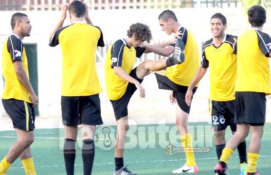 USMH : L'USMH sans sa défense face à la JSK