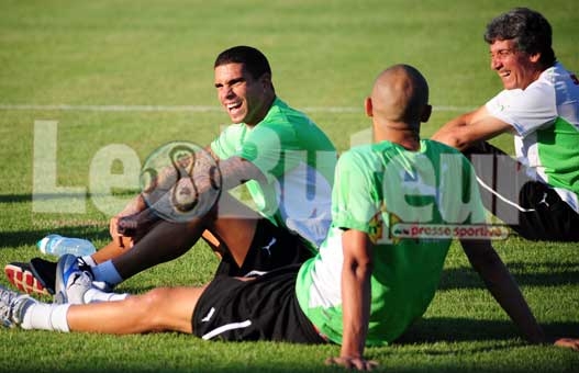 Medjani : «Cette victoire nous ouvre les portes de l'Afrique du Sud, mais attention tout se jouera chez nous !»