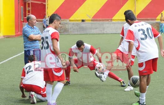 NAHD : Ziani déçu de sa non-convocation