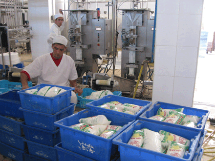 وزير الفلاحة و التنمية الريفية و الصيد البحري من تيزي وزو