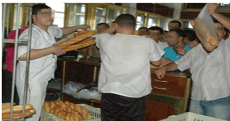 الطارف: نقص الحليب و الخبز يفسد عطلة المصطافين بالقالة