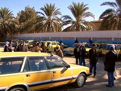 مستغلو سيارات الأجرة يشلون حركة النقل في ورقلة