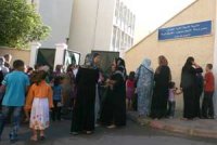 Les nourrices à la rescousse des parents qui travaillent                                    Enfants scolarisés