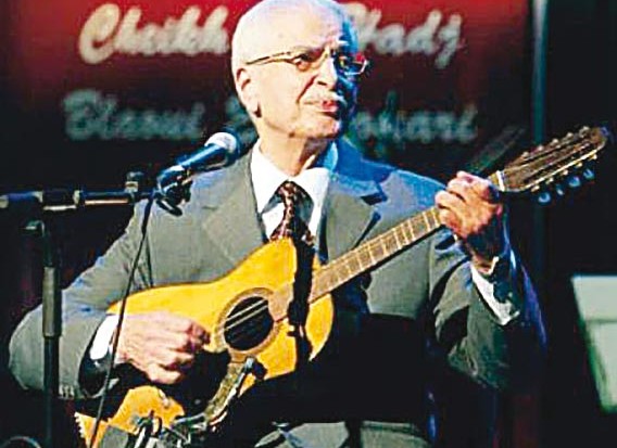 L'artiste entre dans 