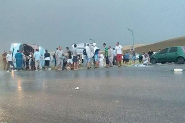 هلاك ثلاث بنات وإصابة 24 شخصا في انقلاب حافلة بقسنطينة