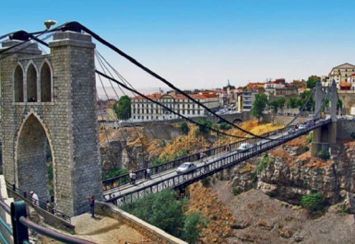 Constantine : Le Monument aux morts, un lieu de détente au c'ur de l'histoire
