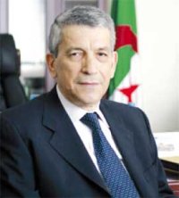 Vers la création d'une école américaine à Alger                                    Baba Ahmed rencontre la directrice américaine pour l'Education