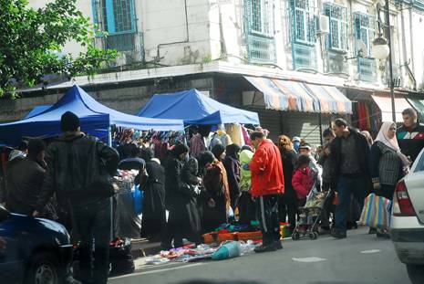 les bénéficiaires des locaux commerciaux exigent une solution d'urgence                                    Eradication du marché informel des Grands vents