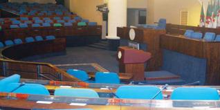 Déclaration de vacance de sept sièges à l'APN