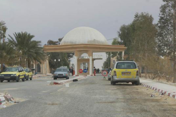 والي الوادي يمهل المقاولات 10 أيام لتسليم المبنى الجديد