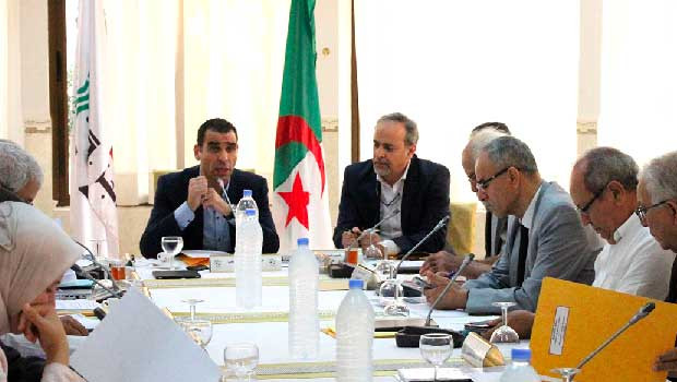 Le bras de fer Kerbadj-Zetchi continue