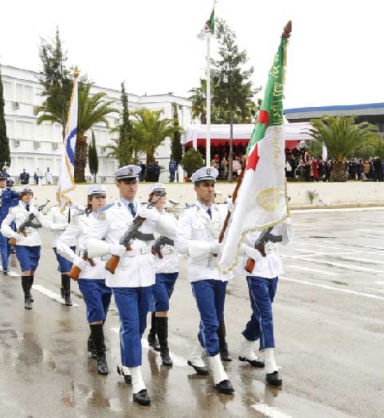 تخرج 400 عون شرطة من مدرسة القلافطية بأم الدروع بالشلف