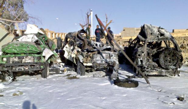 حجز أسلحة ومواد متفجرة في تمنراست                                    مصالح الأمن توقف 3 أشخاص على صلة بتفجيرات المجموعة الولائية للدرك