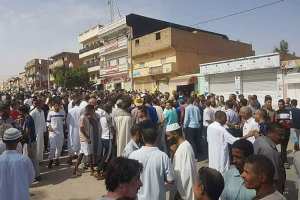 آلاف المواطنين في مسيرة الغضب بالجلفة وعين وسارة