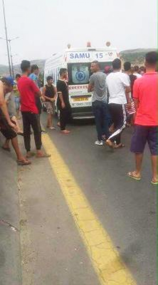 تيزي وزو: وفاة امرأة في سيارة على اثر اختناق مروري وأخرى تلد في سيارة إسعاف