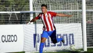 زكريا بولحية ينجح في لفت انتباه سيميوني خلال معسكر اتليتيكو مدريد