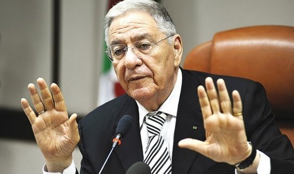 فلاحو سطيف يراسلون ولد عباس