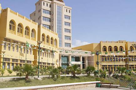 إكتظاظ كبير بالمركز الجامعي عبد الحفيظ بوالصوف بميلة