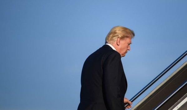 ترامب خارج البيت الأبيض لمدة 17 يوما