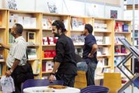 70 % des ouvrages exposés édités ces 3 dernières années                                    Au détour des stands