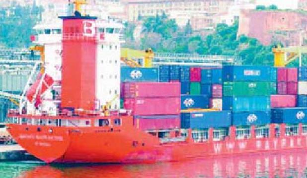 القبض على عصابة أعوان الأمن والوقاية بميناء بجاية                                    يروجون أجهزة استقبال رقمية بعد السطو على الحاويات