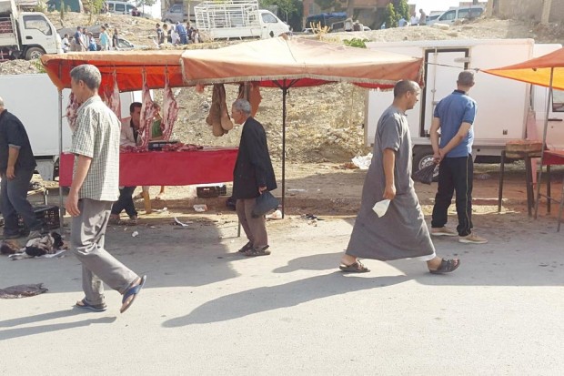 Vente de viandes rouges sur la voie publique à Sétif