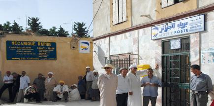 طوابير بمكاتب بريد الجزائر بولاية سكيكدة