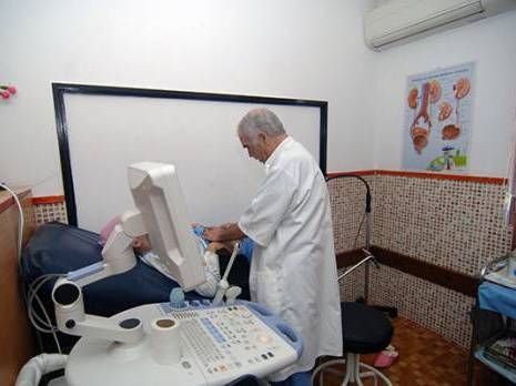 Les blouses blanches sous pression