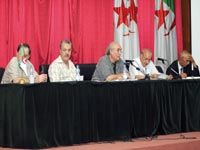 HOMMAGE AUX ECRIVAINS MARTYRS : AHMED REDA HOUHOU ET MOULOUD FERAOUN                                    Deux hommes, un destin commun