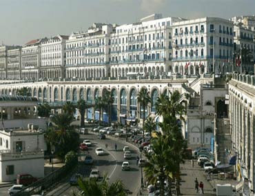 Les jeunes Algériens, «très différents» des Algériens de France, aux yeux des touristes français