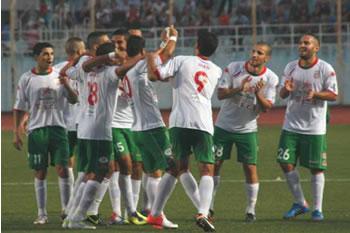 Les Vert et Rouge en solides leaders                                    JSM BEJAIA