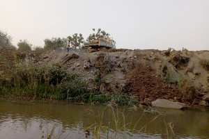 كارثة بيئية بوادي الصومام في بجاية والسلطات تتفرج