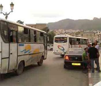 Les transporteurs en grève illimitée                                    DRAÂ BEN KHEDDA