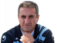 قال إن العمل الحقيقي سيبدأ بعد مباراة جمعية الشلف.. مناد شرع أمس في مهامه ويريد اللقب