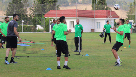 فيما طمأن عرامة اللاعبين:السنافر يختتمون تربص البليدة اليوم بمواجهة الاتحاد المحلي