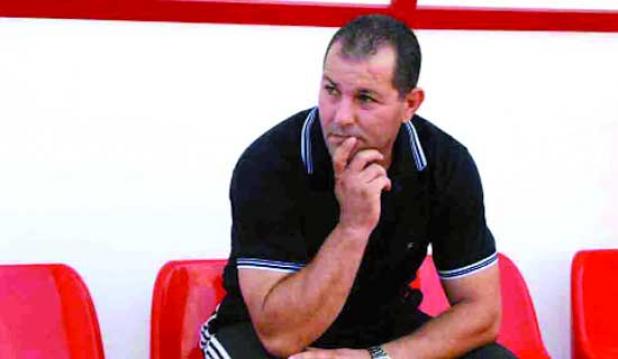 ''ديريكتوار'' جيل عين الدفلى يدق ناقوس الخطر                                    مناصر جيل عين الدفلى تكفّل بمصاريف التنقل إلى السوفر