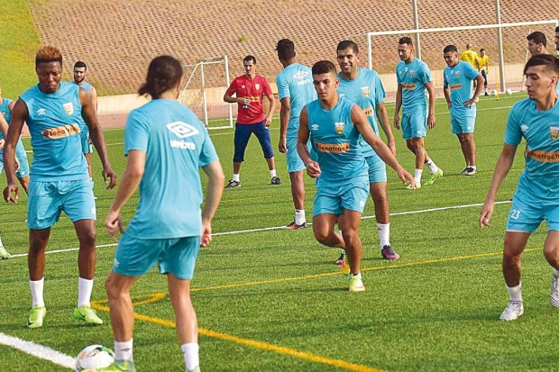 Le Mouloudia en retard dans sa préparation