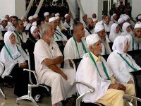 Départ du premier groupe de pèlerins algériens vers les Lieux-Saints