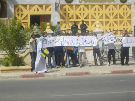 Des chômeurs menacent de suicide collectif                                    Champ pétrolier de Haoudh Berkaoui