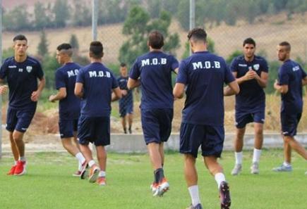 الموب يواصل التألق وديا ويواجه اتليتيك بارادو اليوم في ختام تربصه بالعاصمة