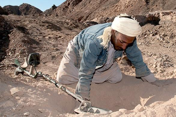 تفكيك عصابة البحث عن الذهب والزئبق بتمنراست