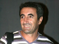 قال إنه يتمنى التتويج بلقبه الأول في مسيرته التدريبية مع العميد.. مناد يصر على نقاط جمعية الشلف ويؤكد أن خلافه مع قاسم طويت صفحته