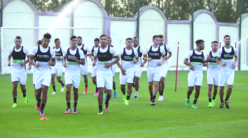 Les Algériens dos au mur !